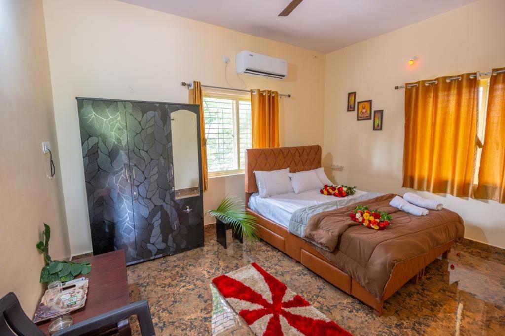 Saptami Hampi Homestay Extérieur photo