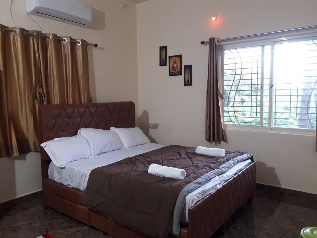 Saptami Hampi Homestay Extérieur photo